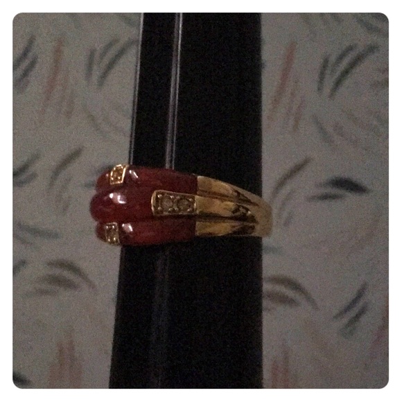 Ring with Red and crystals - Picture 2 of 2